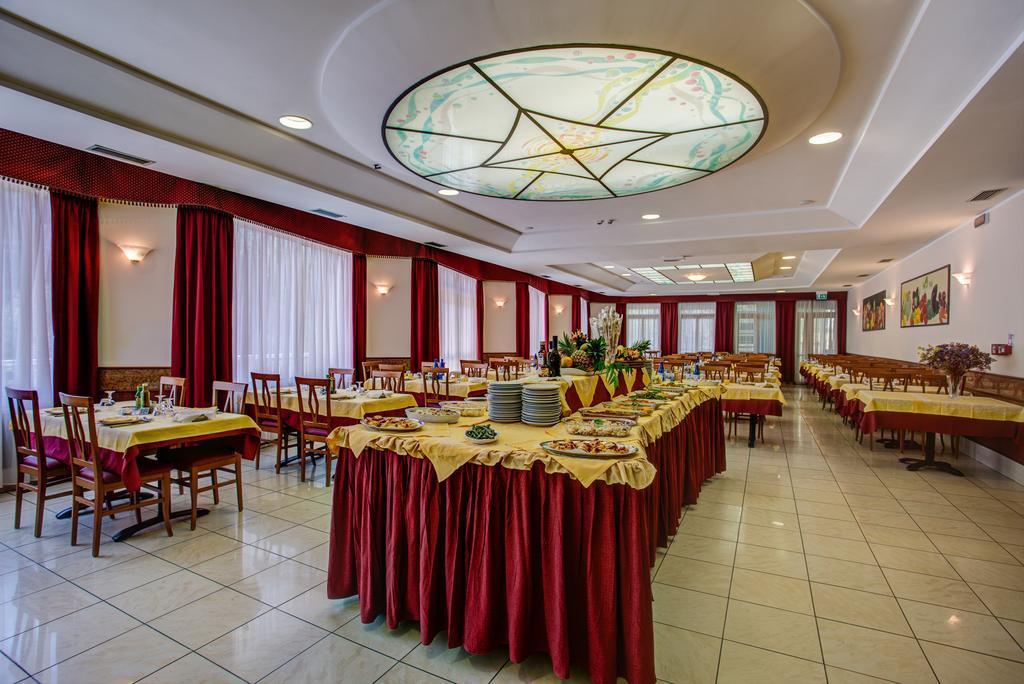 Hotel San Giorgio Морской Милан Экстерьер фото