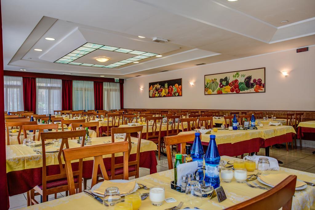 Hotel San Giorgio Морской Милан Экстерьер фото