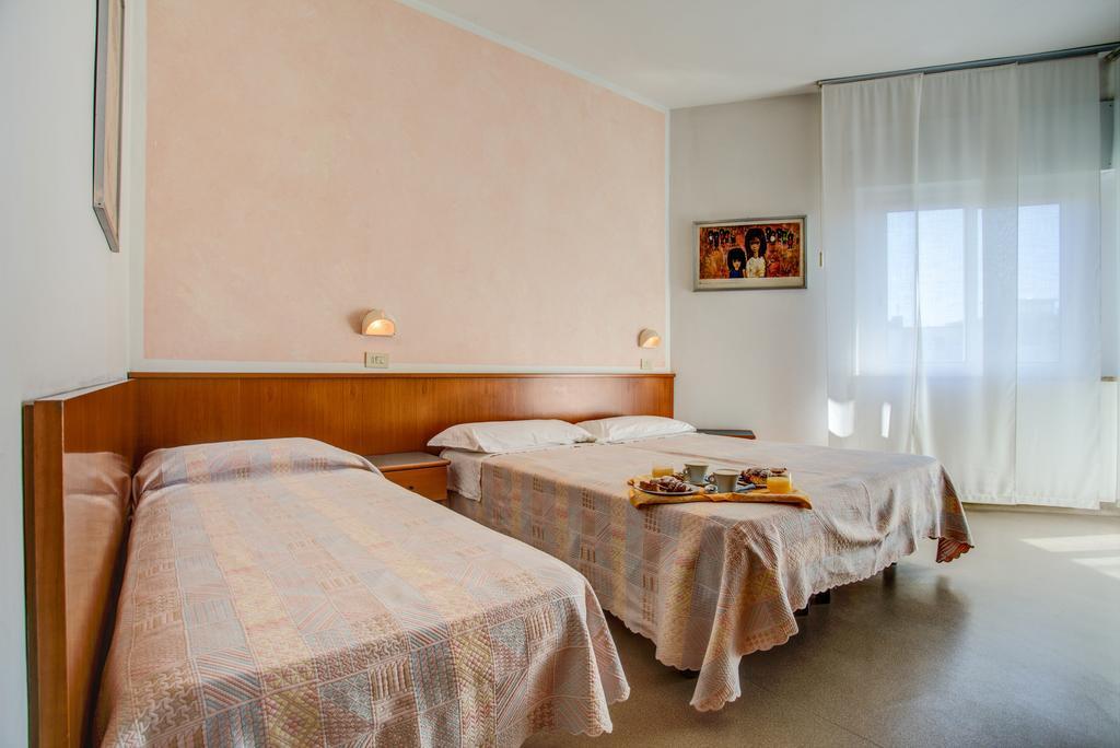 Hotel San Giorgio Морской Милан Номер фото