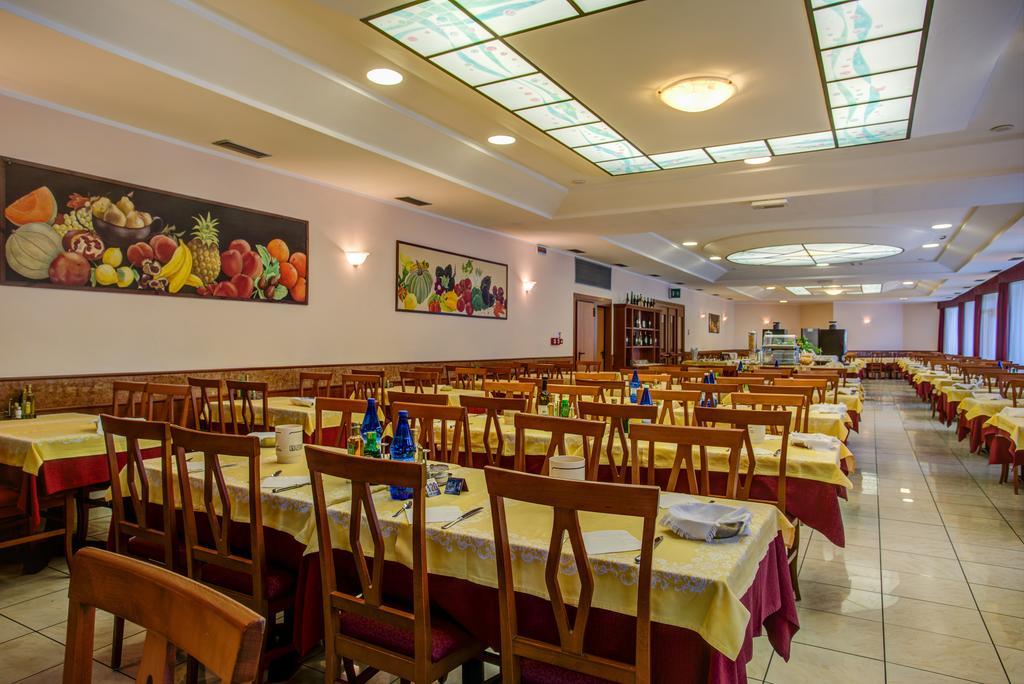 Hotel San Giorgio Морской Милан Экстерьер фото