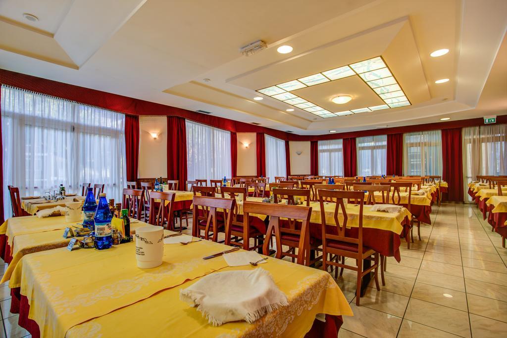 Hotel San Giorgio Морской Милан Экстерьер фото