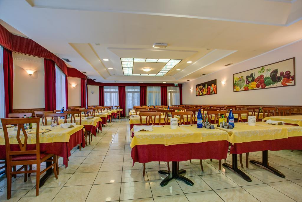 Hotel San Giorgio Морской Милан Экстерьер фото